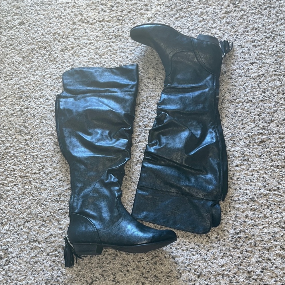 Fergalicious Black Knee-High Women's Boots Sz 8W - WC
